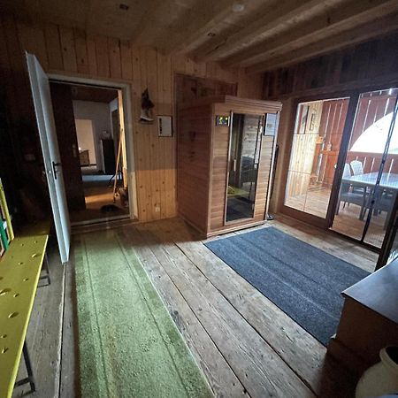 Upcycling Appartement Fischl - Nachhaltig Und Kreativ Wohnen Fuer Gross Und Klein Jenbach Buitenkant foto