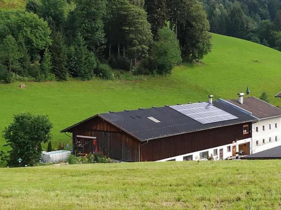 Upcycling Appartement Fischl - Nachhaltig Und Kreativ Wohnen Fuer Gross Und Klein Jenbach Buitenkant foto