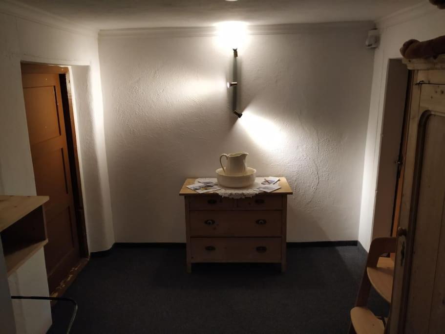 Upcycling Appartement Fischl - Nachhaltig Und Kreativ Wohnen Fuer Gross Und Klein Jenbach Buitenkant foto