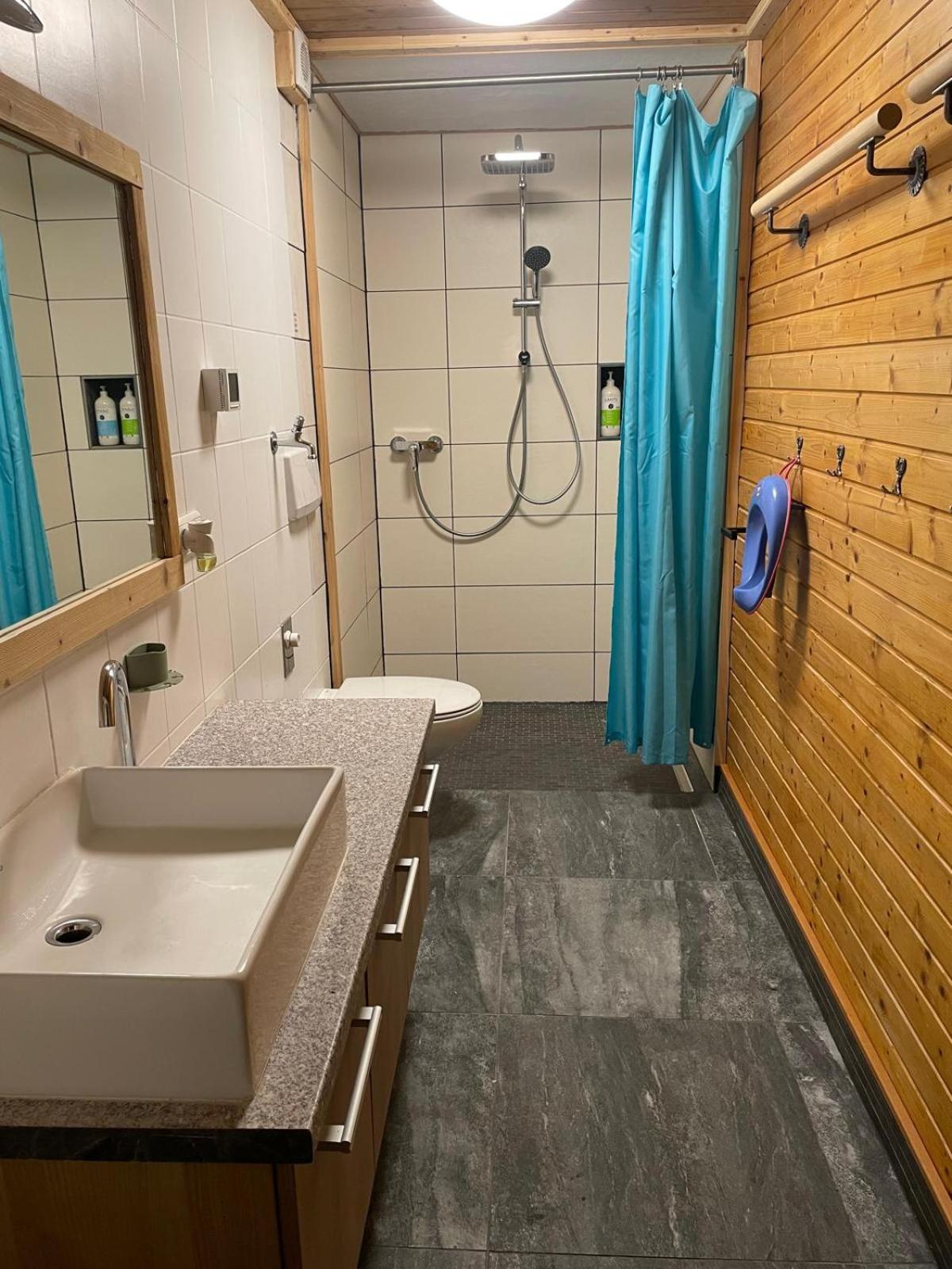 Upcycling Appartement Fischl - Nachhaltig Und Kreativ Wohnen Fuer Gross Und Klein Jenbach Buitenkant foto